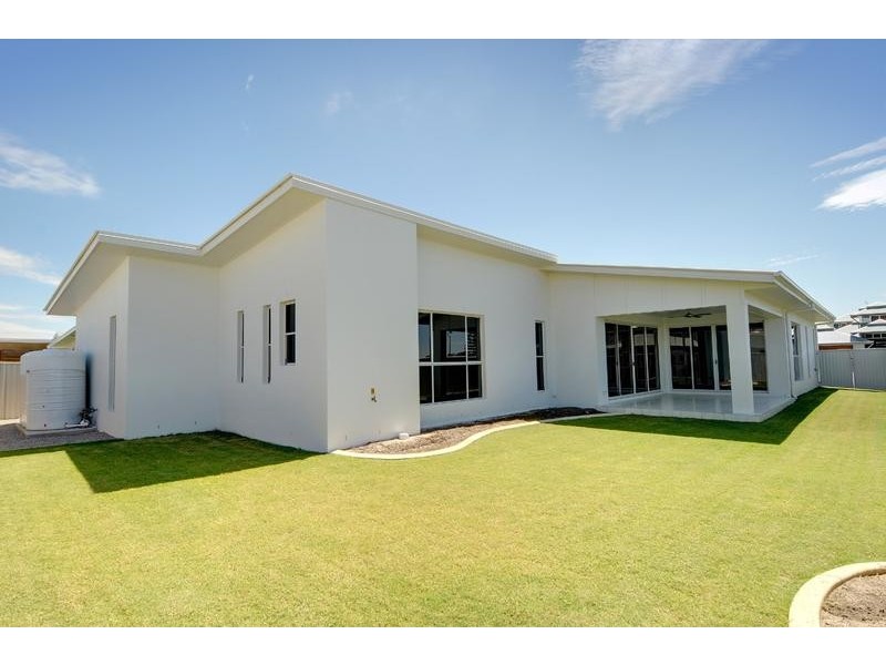 52 Bellanboe Circuit, Pelican Waters QLD 4551