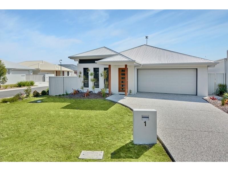 1 Bells Esplanade, Pelican Waters QLD 4551