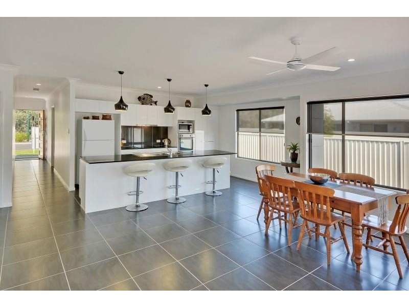 1 Bells Esplanade, Pelican Waters QLD 4551