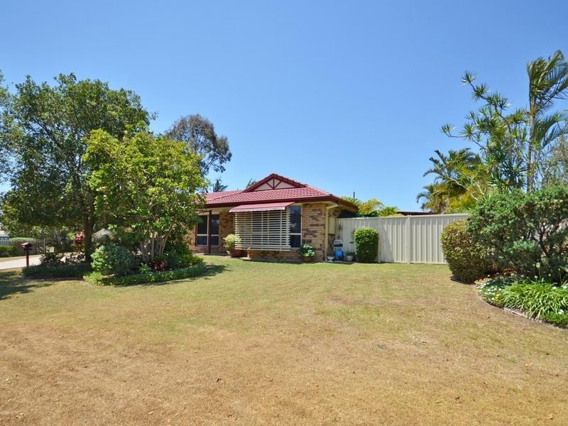 13 Bellevue Drive, Little Mountain QLD 4551