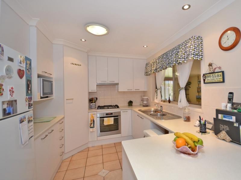 13 Bellevue Drive, Little Mountain QLD 4551