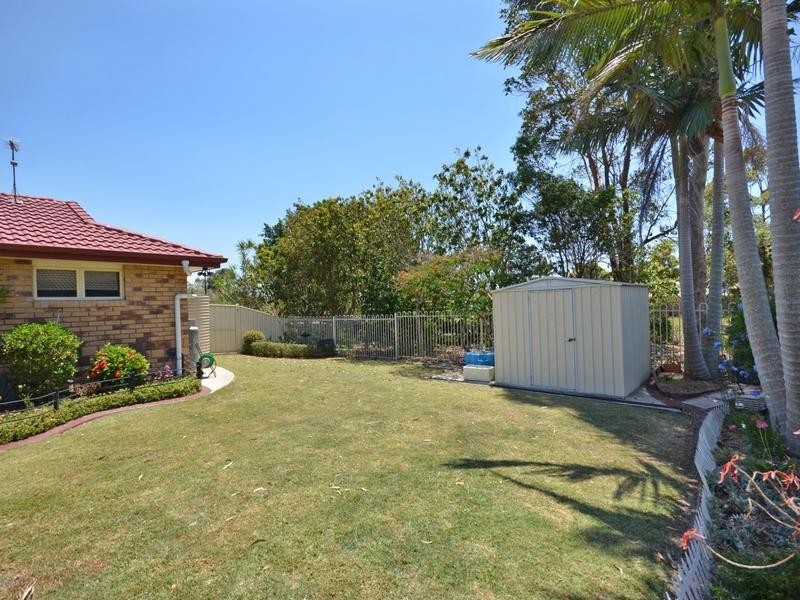13 Bellevue Drive, Little Mountain QLD 4551