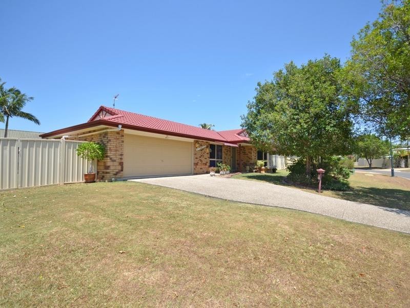 13 Bellevue Drive, Little Mountain QLD 4551