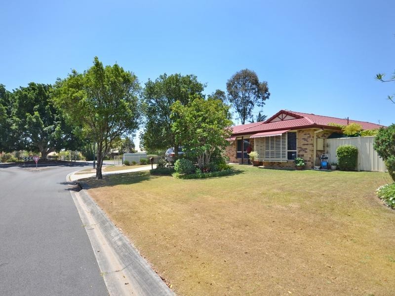 13 Bellevue Drive, Little Mountain QLD 4551