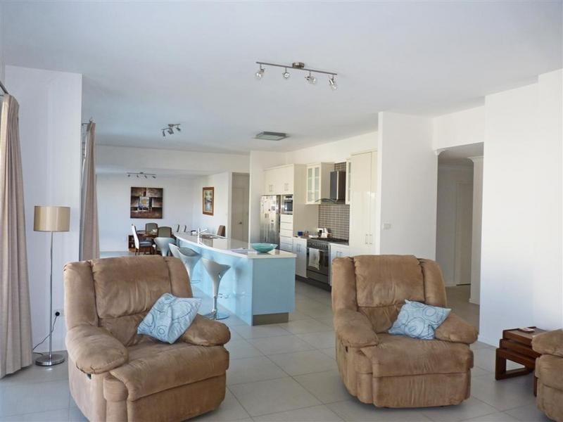 20 Bellanboe Circuit, Pelican Waters QLD 4551