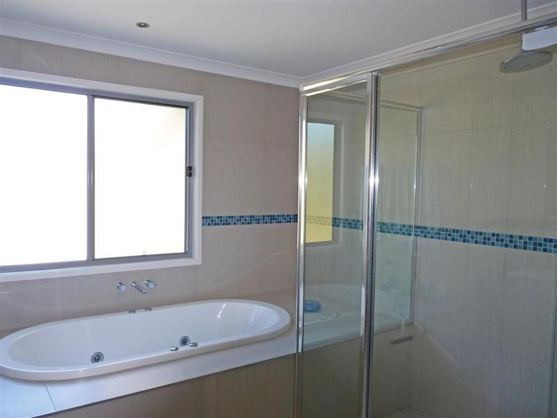 20 Bellanboe Circuit, Pelican Waters QLD 4551