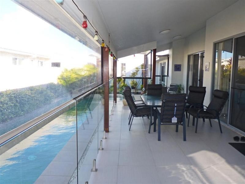 20 Bellanboe Circuit, Pelican Waters QLD 4551