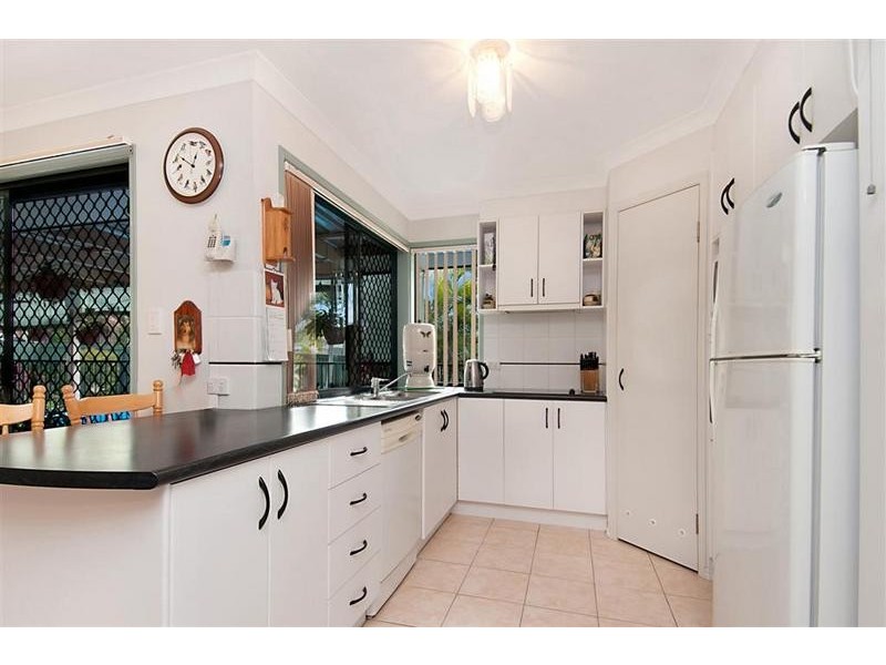 28 Bellevue Drive, Little Mountain QLD 4551