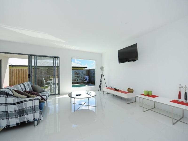 3 Bells Esplanade, Pelican Waters QLD 4551