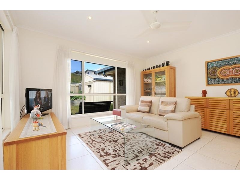 45 Bellevue Drive, Little Mountain QLD 4551