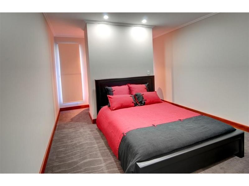 77 Bellanboe Circuit, Pelican Waters QLD 4551