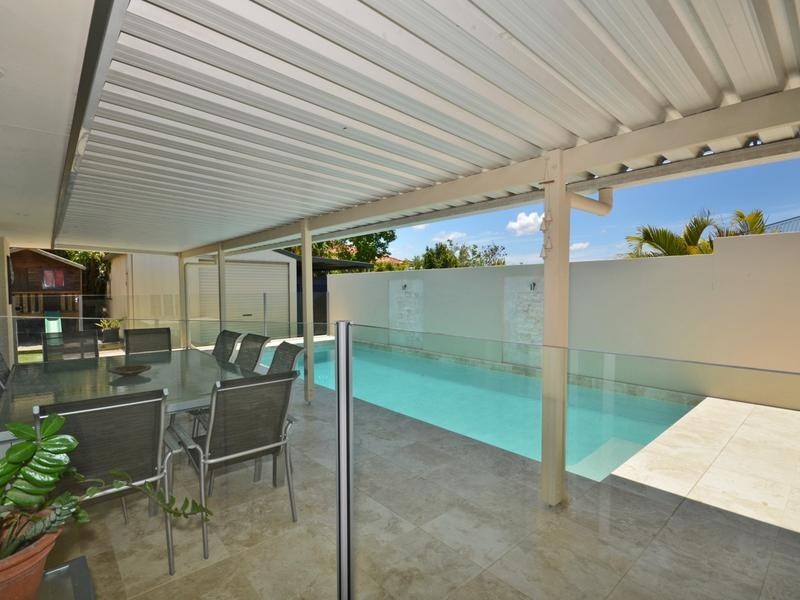 48 Bellevue Drive, Little Mountain QLD 4551