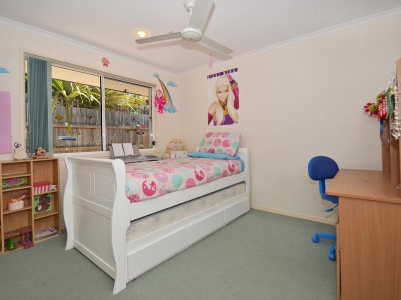 48 Bellevue Drive, Little Mountain QLD 4551