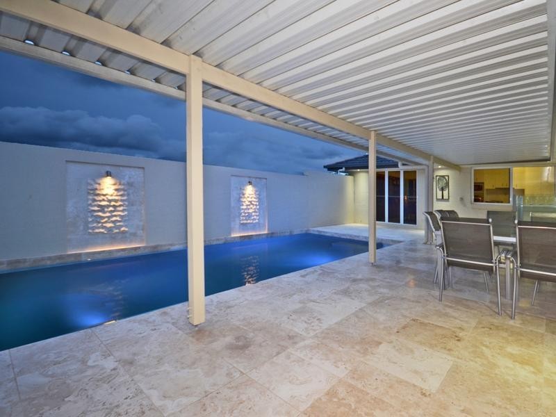 48 Bellevue Drive, Little Mountain QLD 4551