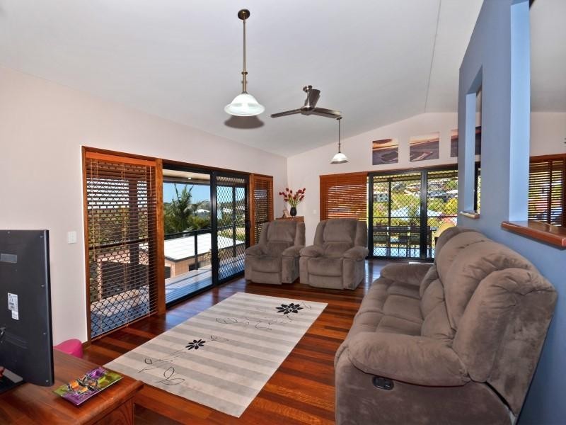21 Berkley Place, Little Mountain QLD 4551