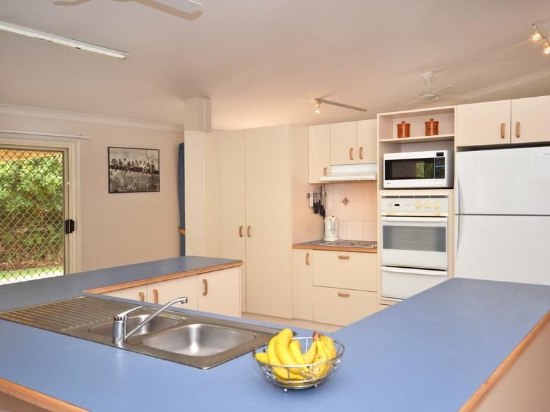 4 Berkley Place, Little Mountain QLD 4551