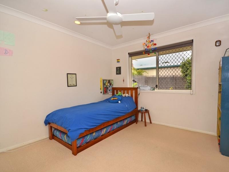 4 Berkley Place, Little Mountain QLD 4551