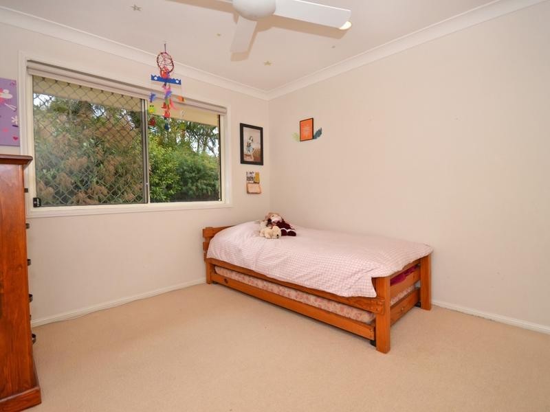 4 Berkley Place, Little Mountain QLD 4551