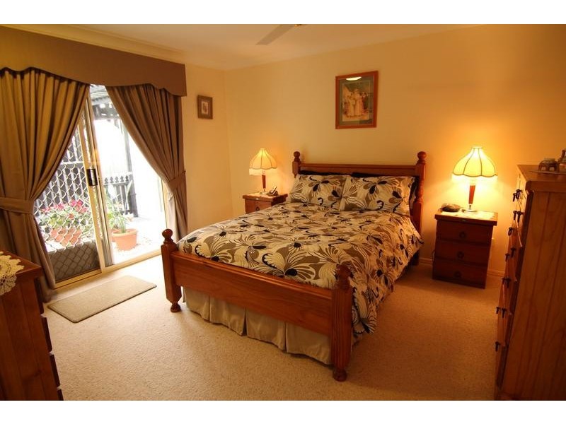 6 Bongaree Drive, Pelican Waters QLD 4551