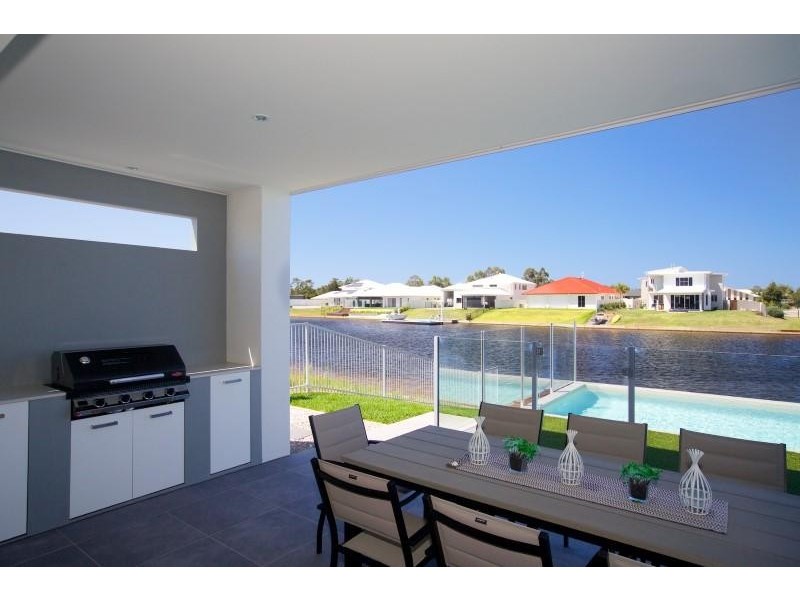 21 Bond Street, Pelican Waters QLD 4551