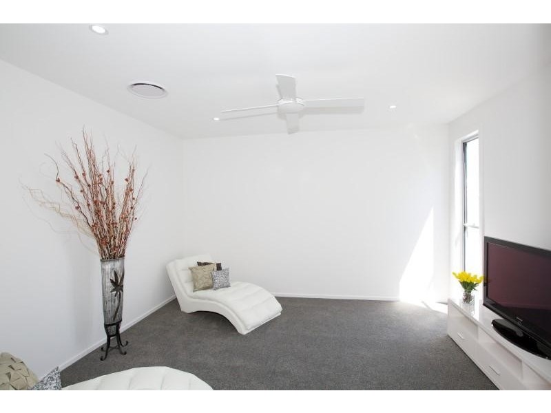 21 Bond Street, Pelican Waters QLD 4551