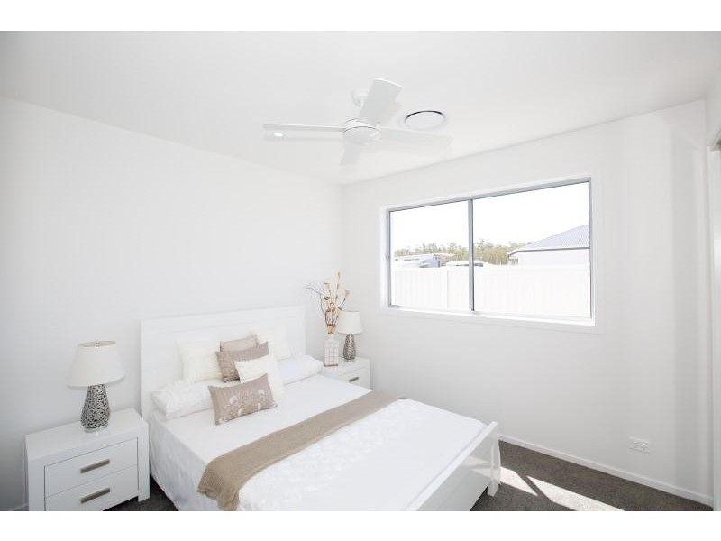 21 Bond Street, Pelican Waters QLD 4551