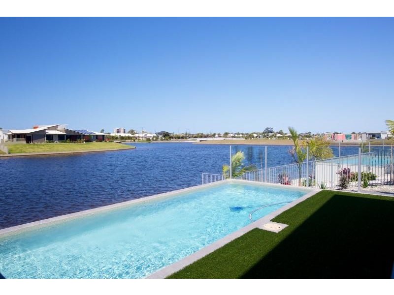 21 Bond Street, Pelican Waters QLD 4551