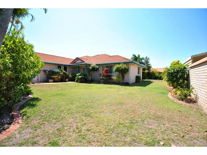 17 Bongaree Drive, Pelican Waters QLD 4551