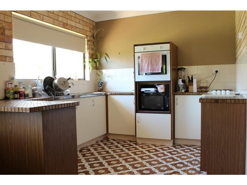 28 Booker Parade, Golden Beach QLD 4551