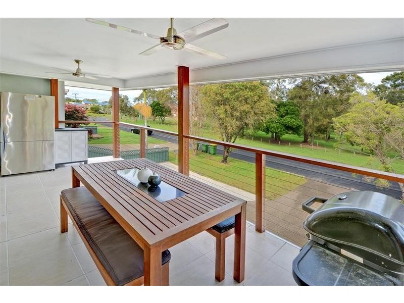 37 Booker Parade, Golden Beach QLD 4551