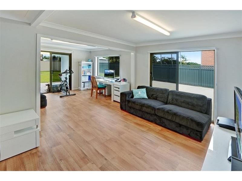 37 Booker Parade, Golden Beach QLD 4551