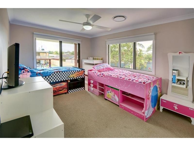 37 Booker Parade, Golden Beach QLD 4551