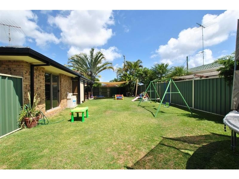 24 Boolagi Drive, Wurtulla QLD 4575