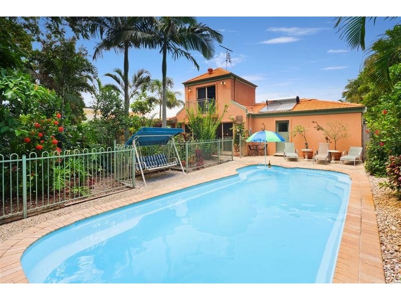 8 Bottlebrush Place, Little Mountain QLD 4551