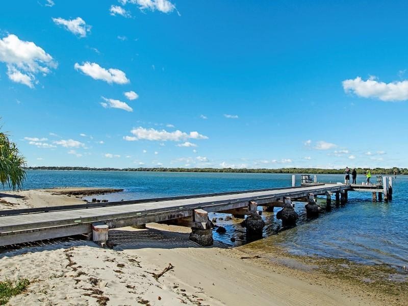 127 Esplanade, Golden Beach QLD 4551