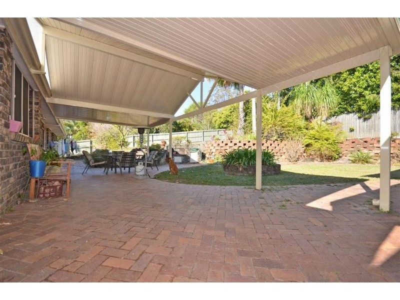 16 Brolga Court, Little Mountain QLD 4551