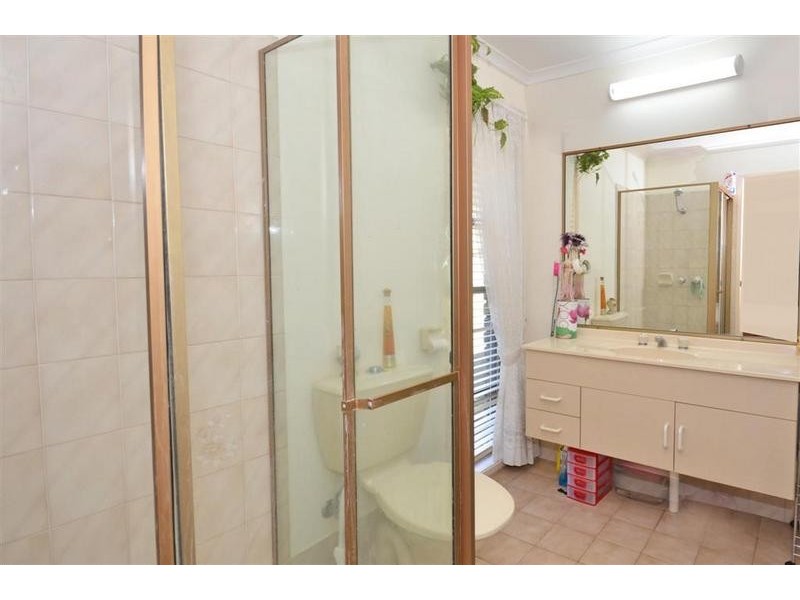 16 Brolga Court, Little Mountain QLD 4551