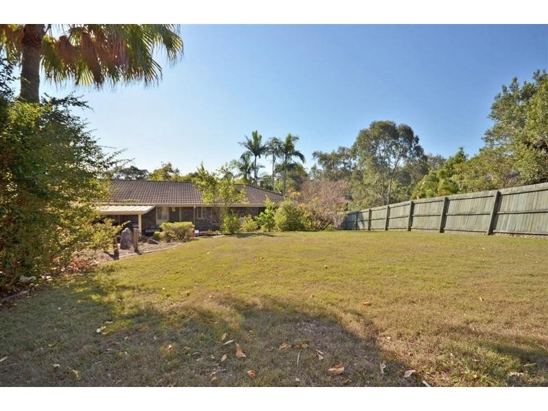 16 Brolga Court, Little Mountain QLD 4551