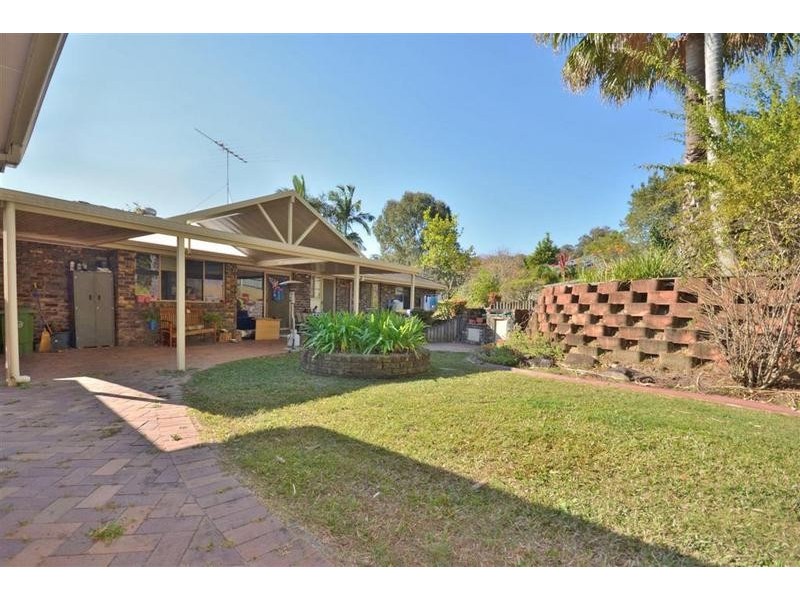 16 Brolga Court, Little Mountain QLD 4551