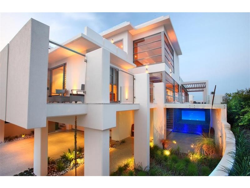 15b Burgess Street, Kings Beach QLD 4551