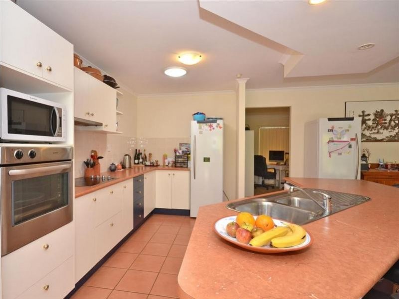 12 Bush Nut Court, Little Mountain QLD 4551