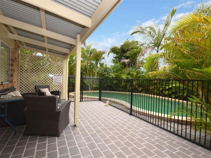 12 Bush Nut Court, Little Mountain QLD 4551