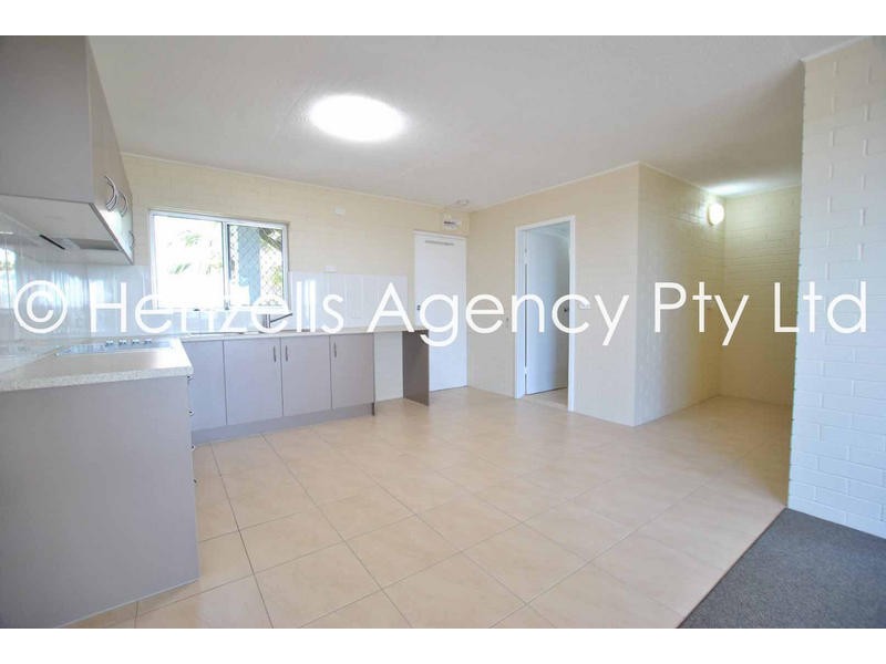 4/ 83 Esplanade, Golden Beach QLD 4551