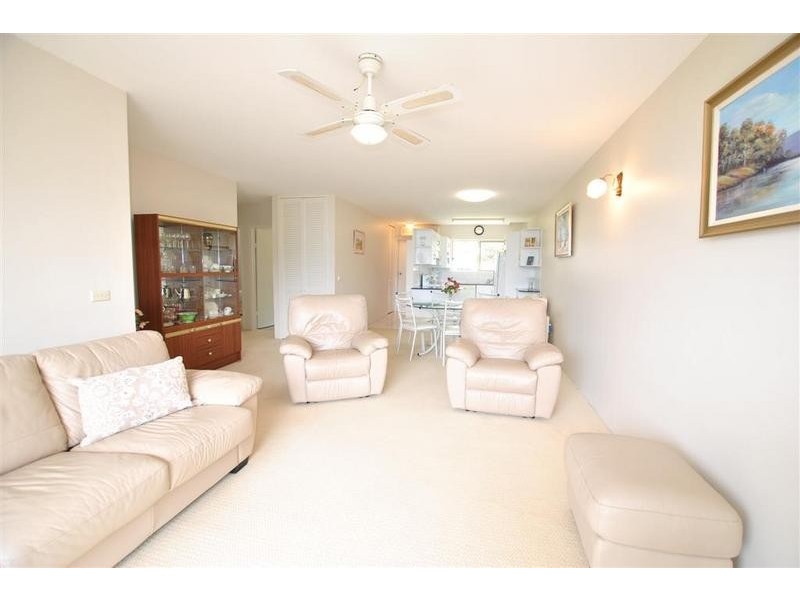 3/ 18 Bulcock Beach Esplanade, Caloundra QLD 4551