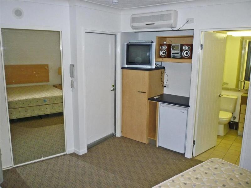 3170/ 36 Browning Boulevard, Battery Hill QLD 4551