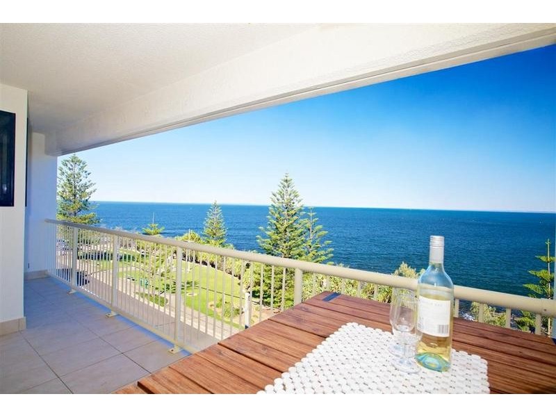 8/ 47 Victoria Terrace, Kings Beach QLD 4551