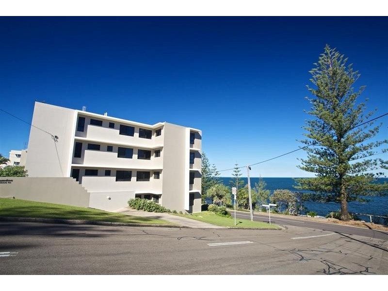 8/ 47 Victoria Terrace, Kings Beach QLD 4551