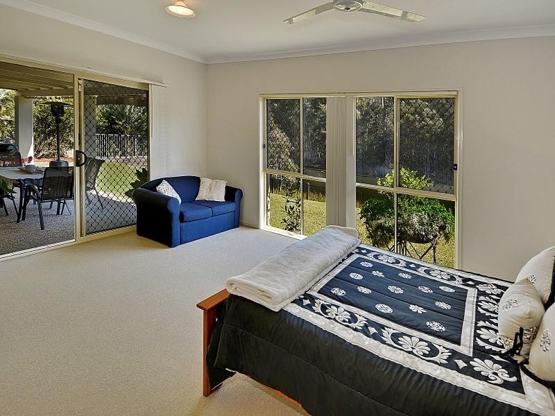 18 Campbellville Circuit, Pelican Waters QLD 4551