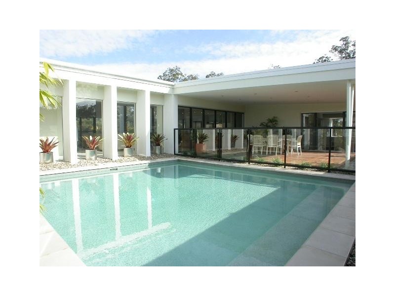 24 Campbellville Circuit, Pelican Waters QLD 4551