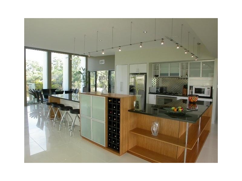 24 Campbellville Circuit, Pelican Waters QLD 4551